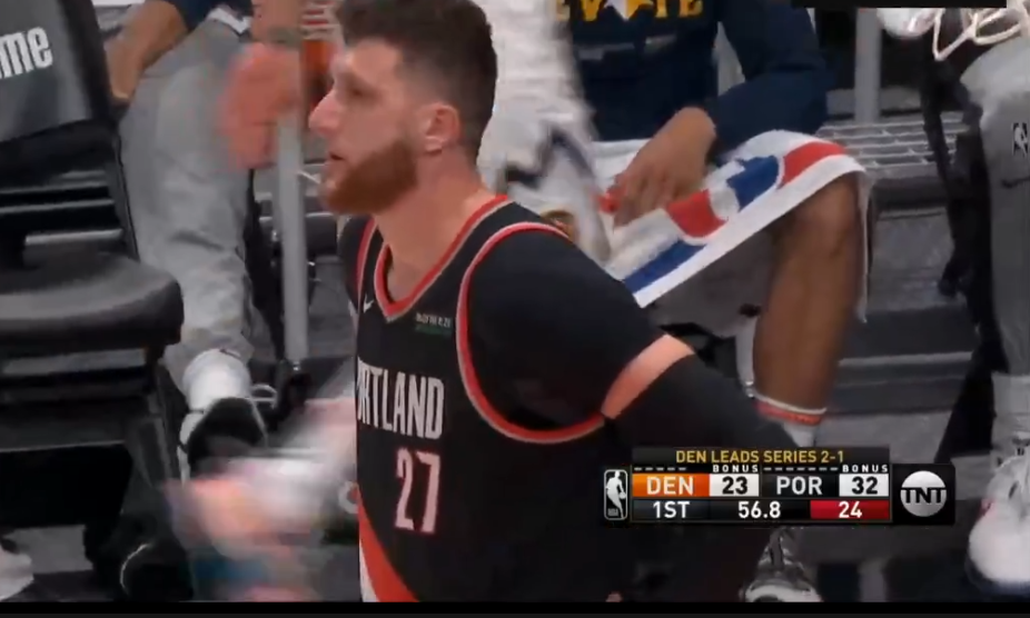  约基奇狂砍三双数据，掘金主场轻取东部劲旅