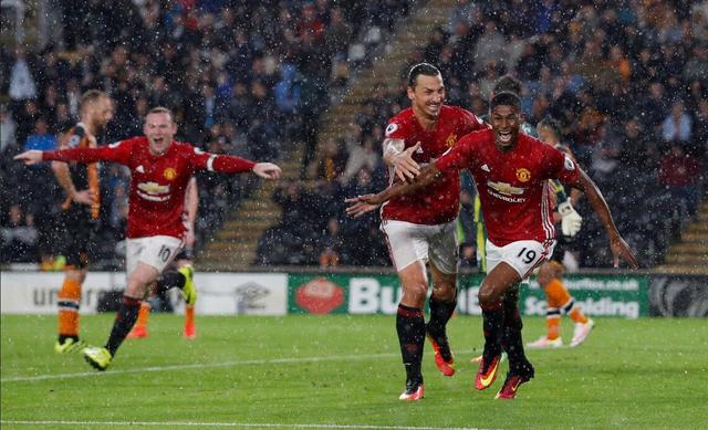  伯恩茅斯爆冷击败曼联，红魔防线暴露致命漏洞  